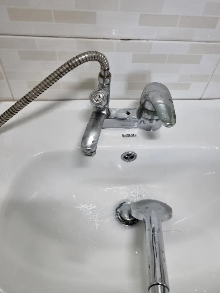 사워겸용 수전교체 1